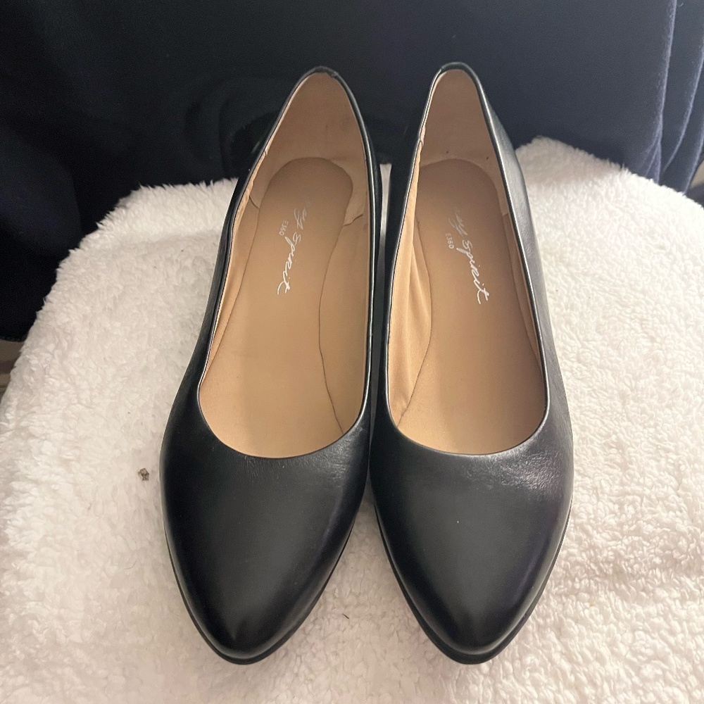 New wo box 9-1/2 wedge Easy Spirit. E360 women shoes